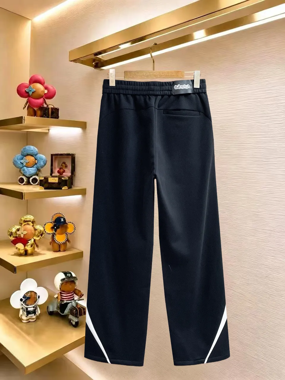Balenciaga [High Version] 2026 Autumn and Winter latest products, available at counters at the same time, Original product, fashionable casual trousers and casual trousers, using imported original fabrics, top-grade embroidery 🪡 craft letter pattern logo, original hardware accessories decoration, simple yet fashionable, fashionable and handsome upper body, Sizes: M-3XL